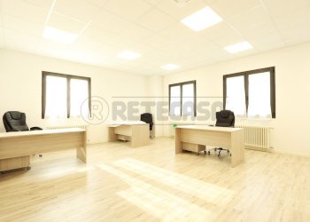 IMG_3905.JPG - Ufficio Strada dei Molini 165, Vicenza - foto 1