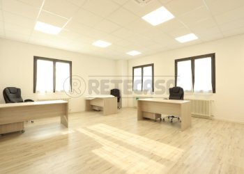 IMG_3906.JPG - Ufficio Strada dei Molini 165, Vicenza - foto 5