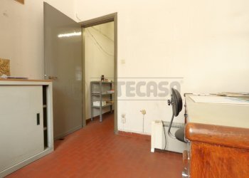 IMG_3832.JPG - Laboratorio Via Fratelli Albanese 20, Vicenza - foto 19