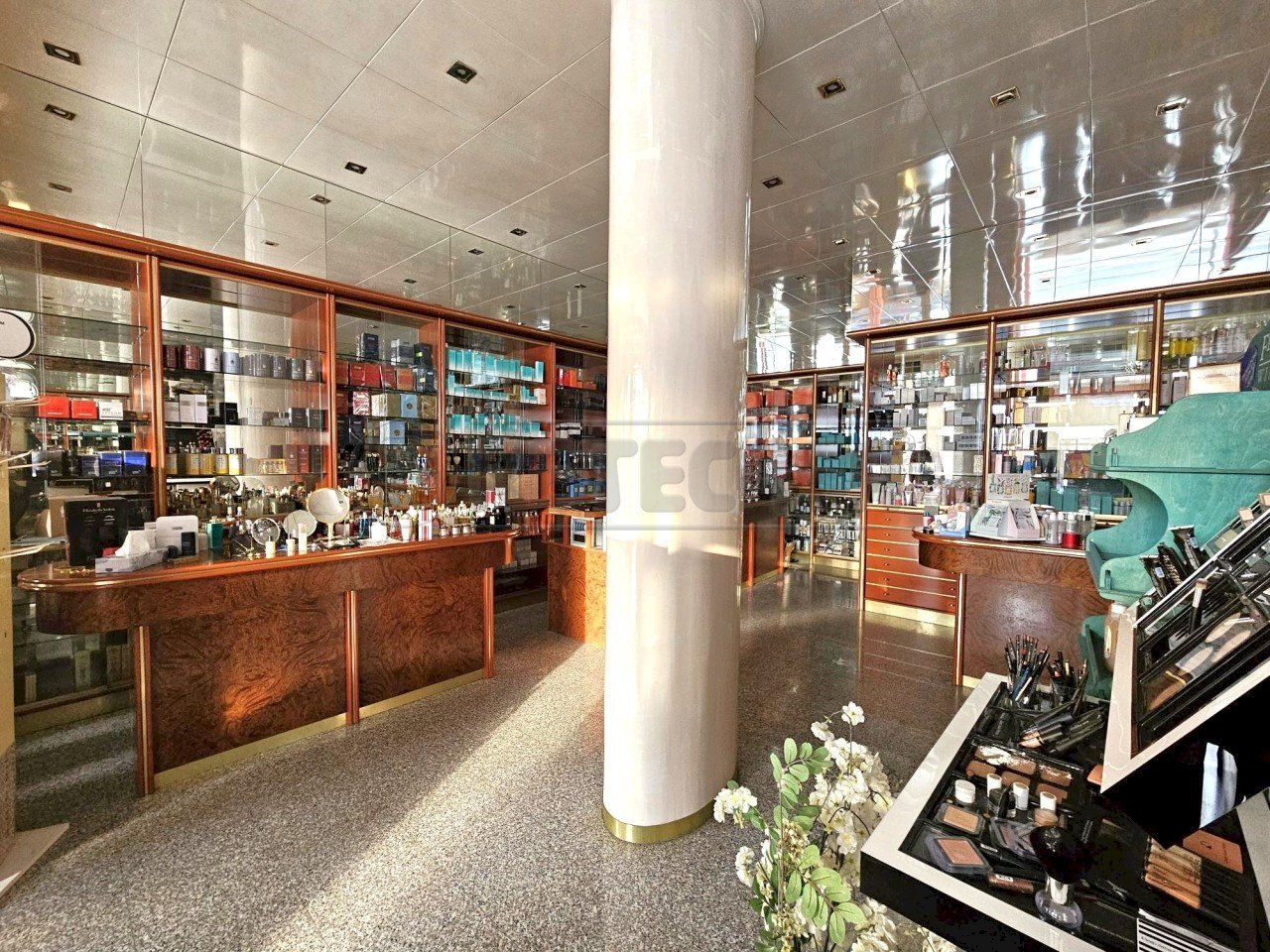 20240216_162307.jpg - Locale Commerciale Viale Bartolomeo D'Alviano 83, Vicenza - foto 3