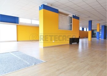 IMG_6097.JPG - Locale Commerciale Strada Padana verso Padova 64, Vicenza - foto 3