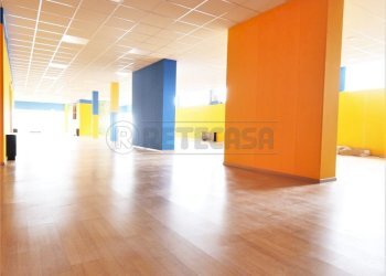 IMG_6106.JPG - Locale Commerciale Strada Padana verso Padova 64, Vicenza - foto 12