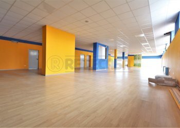 IMG_6108.JPG - Locale Commerciale Strada Padana verso Padova 64, Vicenza - foto 14