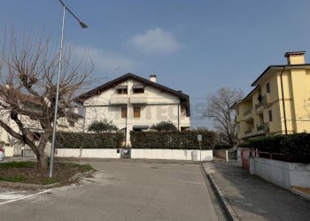 WhatsApp Image 2026-03-05 at 14.53.23 (1).jpeg - Porzione di casa Romano d'Ezzelino - foto 21