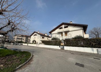 WhatsApp Image 2026-03-05 at 14.53.23.jpeg - Porzione di casa Romano d'Ezzelino - foto 22