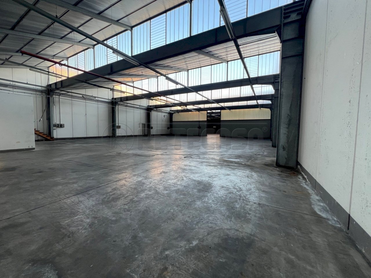 IMG_2329.jpg - Locale Commerciale Borso del Grappa - foto 3