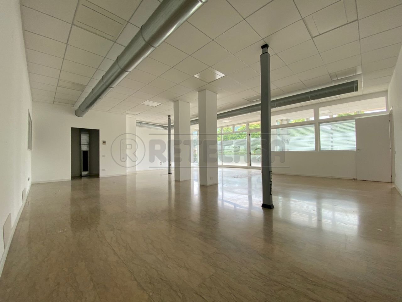 2.jpg - Commercial Premises Bassano del Grappa - photo 2