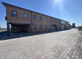 IMG_9417.jpeg - Locale Commerciale Fonte - foto 2