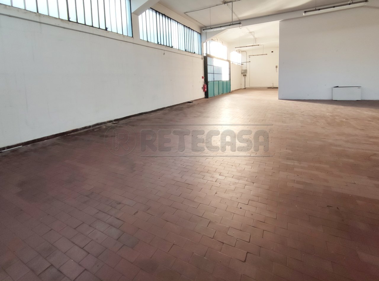 1734079937781.jpg - Magazzino Bassano del Grappa - foto 1