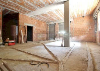 LABORATORIO NEGOZIO PIANO TERRA - Stabile - Palazzo Viale Verdi 22, Altavilla Vicentina - foto 22