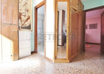 disimpegno piano terra - Villa Stradella Muzzi 22, Montebello Vicentino - foto 11