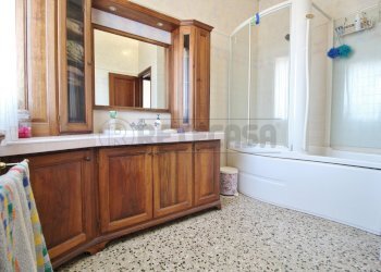 bagno zona notte piano primo - Villa Stradella Muzzi 22, Montebello Vicentino - foto 21