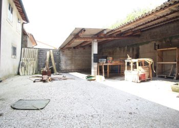 cortile e tettoie sul retro - Porzione di casa Via Sani 14, Gambellara - foto 18