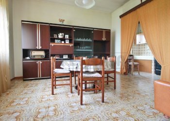 sala da pranzo e cucinino - Casale Via Danesi di Sopra 50, Montecchia di Crosara - foto 7