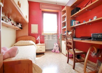 camera da letto piano primo - Casa semi indipendente Via XXIV Maggio 43, Montebello Vicentino - foto 15