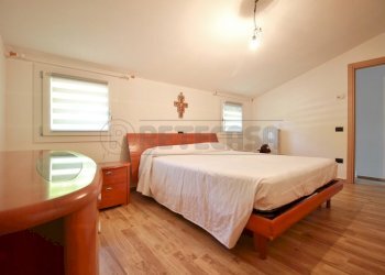 camera piano primo - Casa semi indipendente Via Monte Rosso 21, Brendola - foto 21