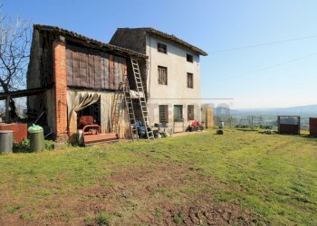 cortile e rustico - Rustico Via San Nicolò 7, Montorso Vicentino - foto 1