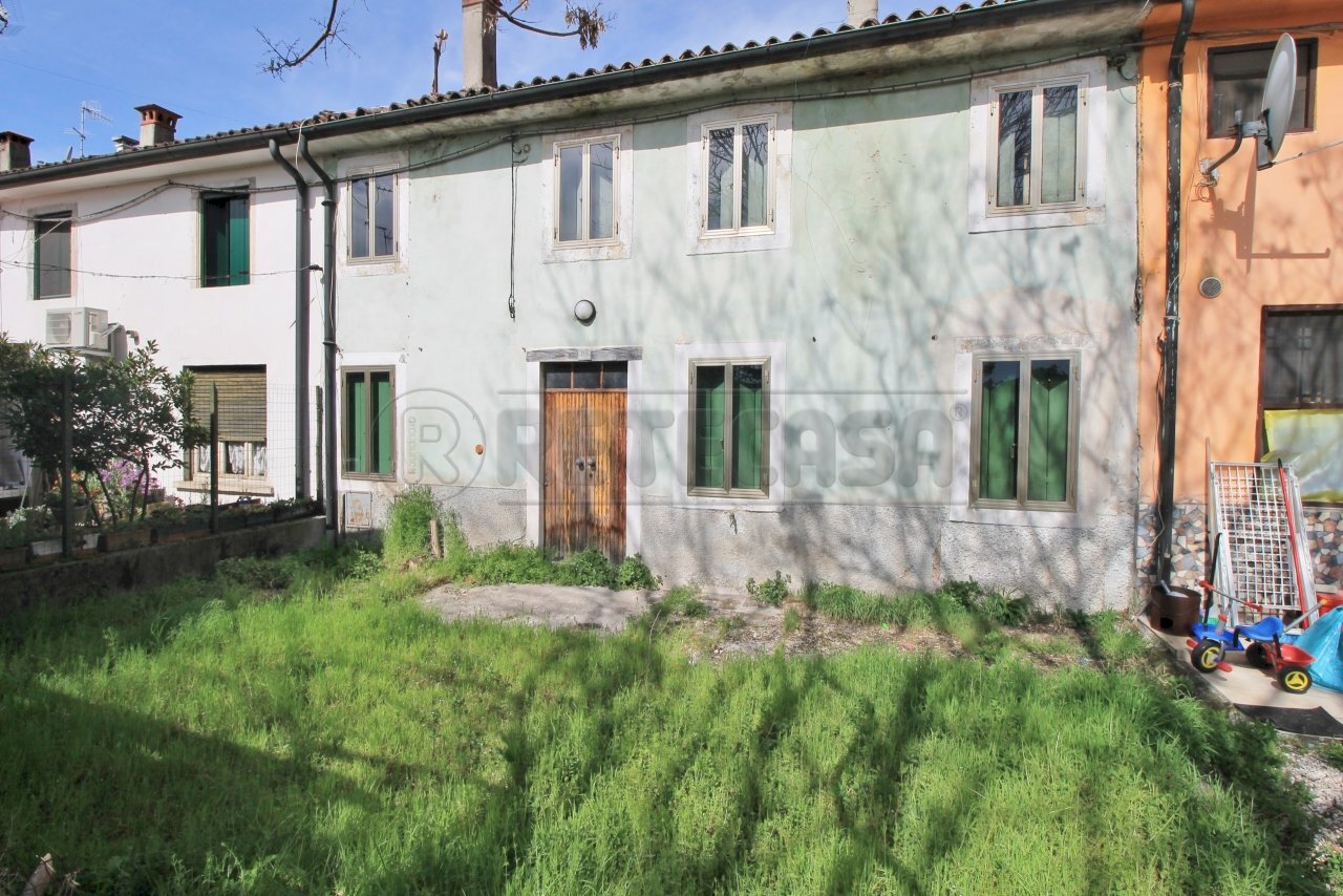 esterno e cortile - Rustico Via Borgo 118, Montebello Vicentino - foto 2