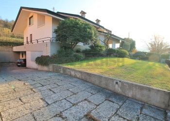 giardino - Villa VIA GIACOMO LEOPARDI 2, Arzignano - foto 2