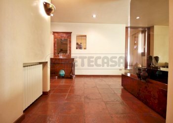 Ingresso abitazione - Villa VIA GIACOMO LEOPARDI 2, Arzignano - foto 6