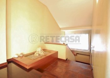 scala primo piano - Villa VIA GIACOMO LEOPARDI 2, Arzignano - foto 30