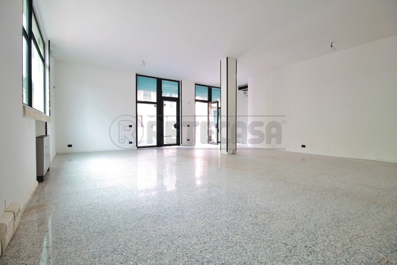 negozio - Commercial Premises Piazza Regaù 1, Zermeghedo - photo 1