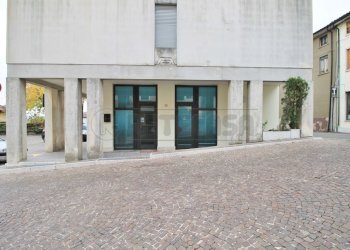 esterno - Locale Commerciale Piazza Regaù 1, Zermeghedo - foto 5