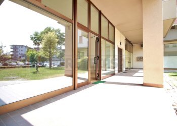 esterno - Locale Commerciale Via de Gasperi, Altavilla Vicentina - foto 2