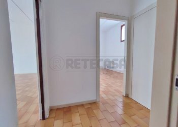 disimpegno - Locale Commerciale Via de Gasperi, Altavilla Vicentina - foto 6