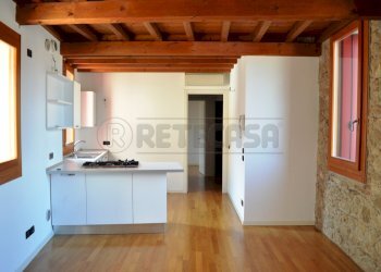 DSC_0566.JPG - Appartamento corso matteotti  52, Montecchio Maggiore - foto 1