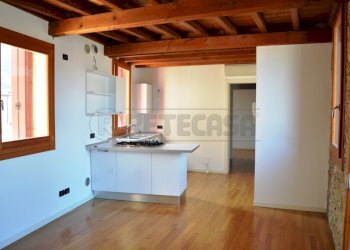 DSC_0565.JPG - Appartamento corso matteotti  52, Montecchio Maggiore - foto 11