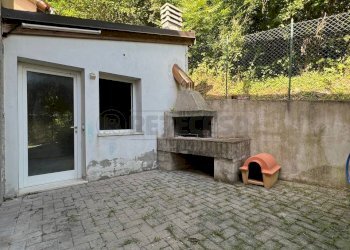 ESTERNO - Villa Via Salita Santissima Trinità 36, Montecchio Maggiore - foto 12