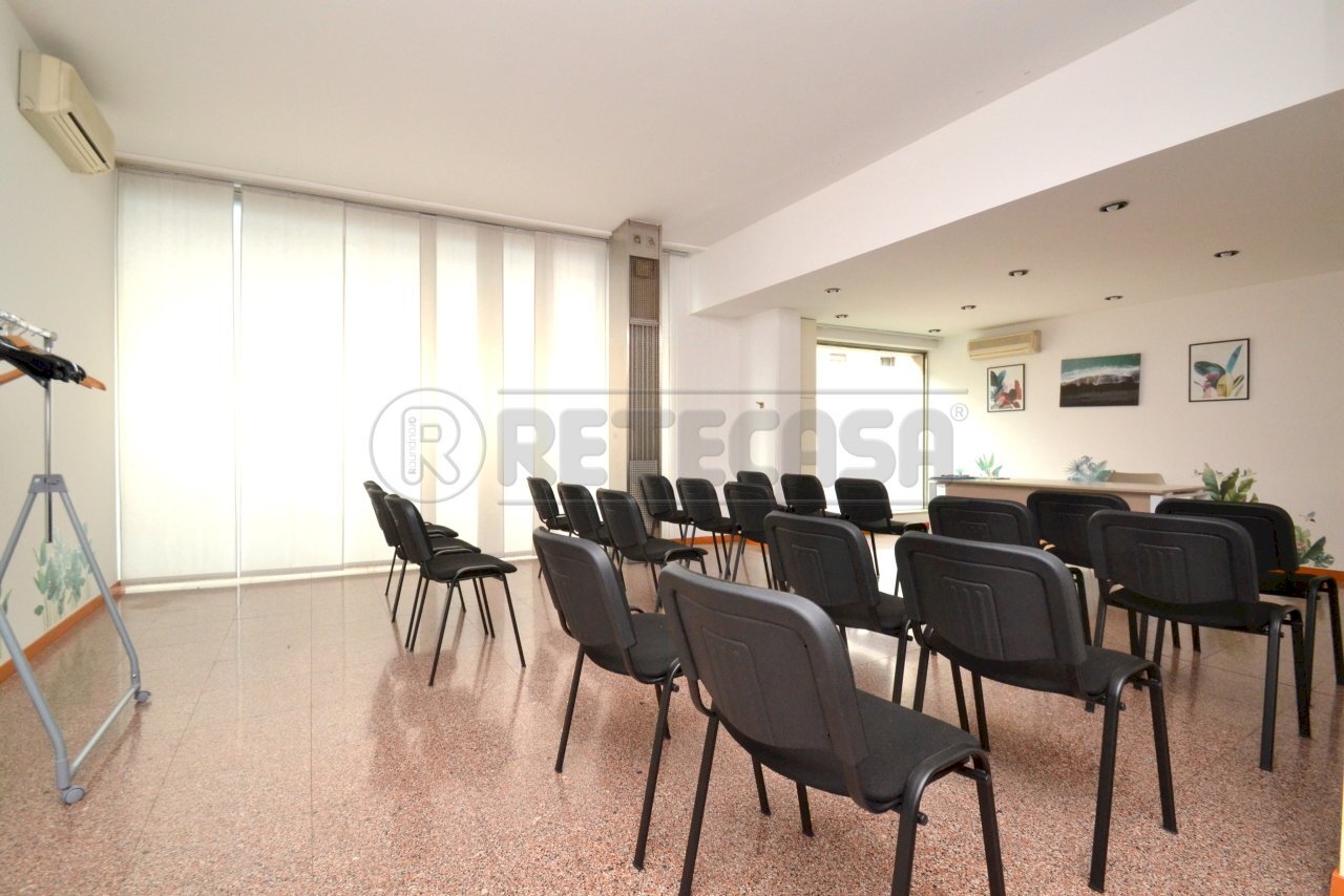 Retecasa_Valdagno Sala riunioni - Locale Commerciale Valdagno - foto 1