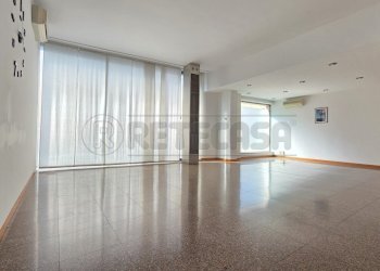 Retecasa_Valdagno Ingresso - Sala grande - Locale Commerciale Valdagno - foto 3