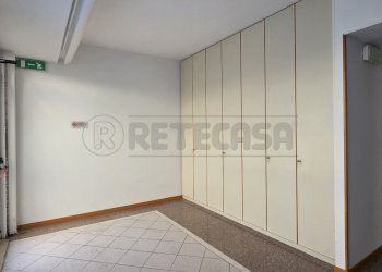 Retecasa_Valdagno Ingresso - sala d\'aspetto - Locale Commerciale Valdagno - foto 5