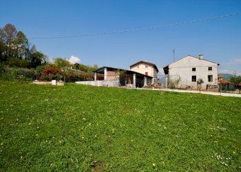 esterno - Villa Piazza Roma 36, Brogliano - foto 4