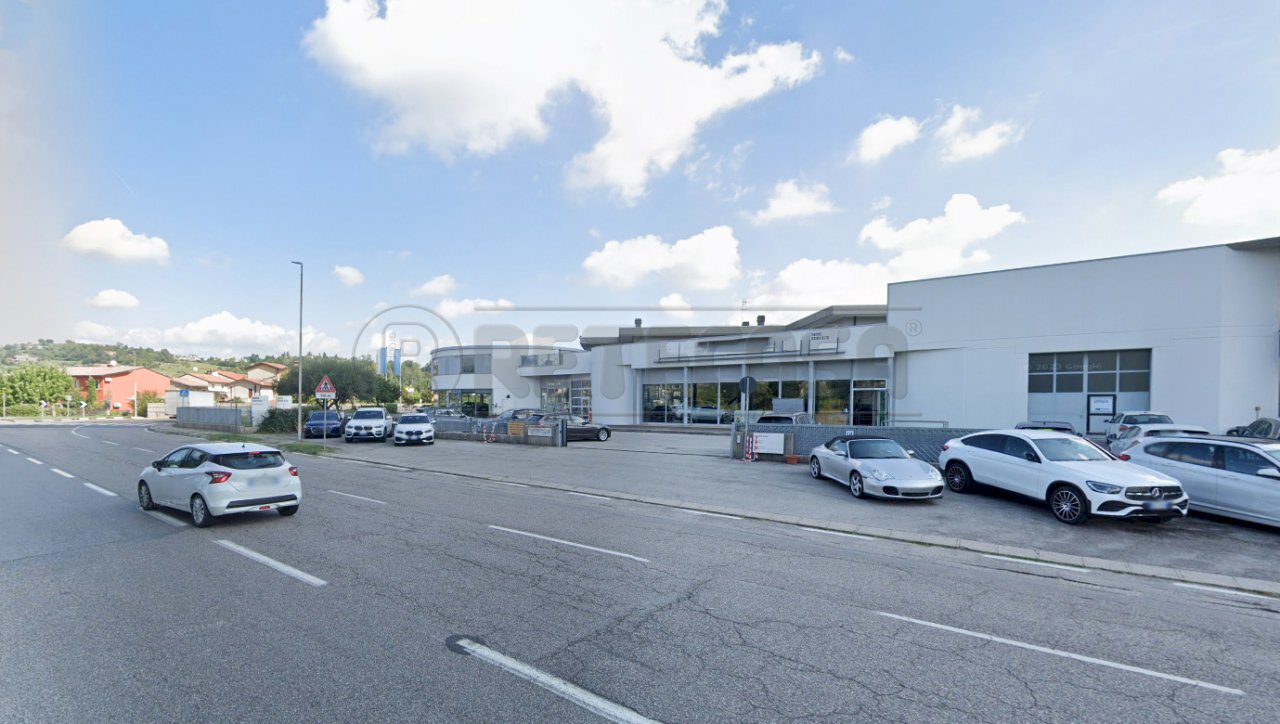 Retecasa_Cornedo - Laboratory Via del Lavoro 1, Arzignano - photo 2