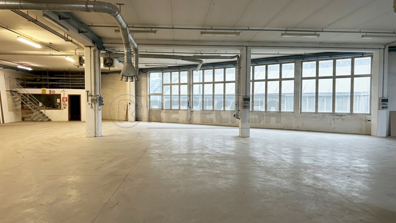 Retecasa_Cornedo.jpg - Laboratory Via del Lavoro 1, Arzignano - photo 1