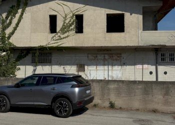 WhatsApp Image 2025-07-08 at 10.04.25 (5).jpeg - Villa Via Fondo Dattero 22, Salerno - foto 1