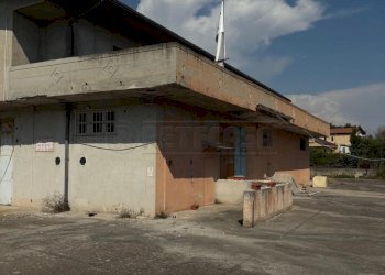 WhatsApp Image 2025-07-08 at 10.04.26 (4).jpeg - Villa Via Fondo Dattero 22, Salerno - foto 5