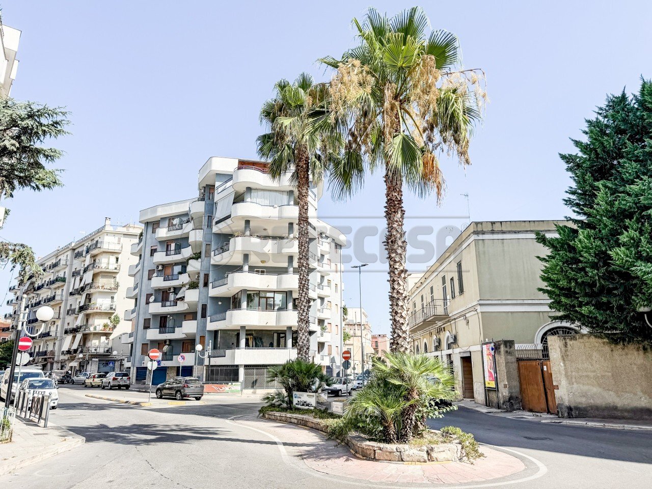 1.jpg - Box Via Isonzo 6262, Bisceglie - photo 1