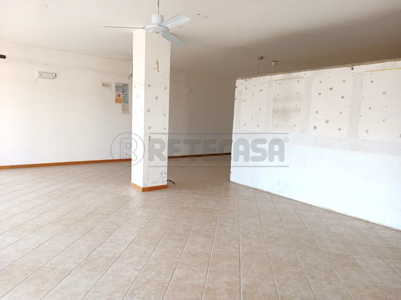 6f03655a-7b0b-407b-abd6-cbbd300b02d2.jpeg - Locale Commerciale Via Papa Giovanni XXIII, Barbarano Mossano - foto 1