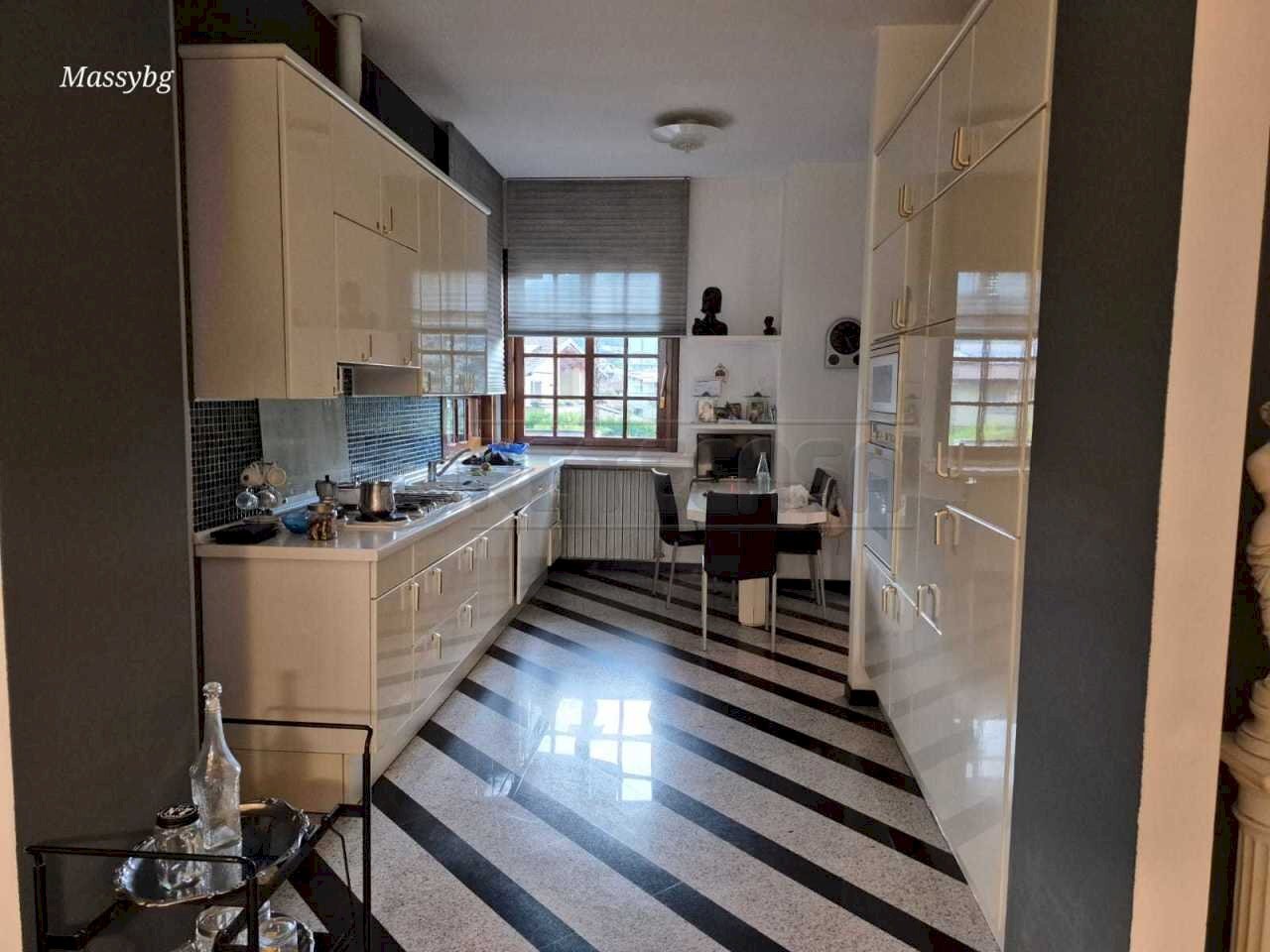 026a919b-575d-4c22-8e67-8c1a69f293a1.jpg - Villa Torre de' Roveri - foto 3