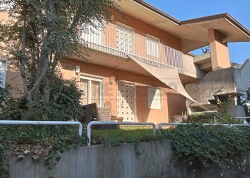 5.jpg - Four-room apartment Seriate - photo 5