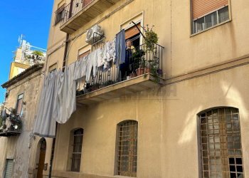 Immagine WhatsApp 2025-05-06 ore 17.03.57_9753ffee - Trilocale via paternò 4, Caltanissetta - foto 10