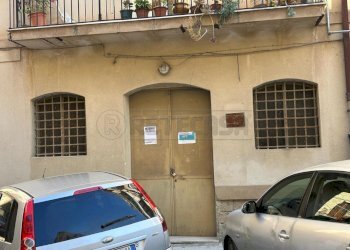 Immagine WhatsApp 2025-05-06 ore 17.03.56_70d70a5b - Bilocale via paternò 6, Caltanissetta - foto 1