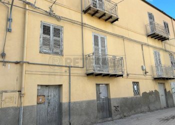 Immagine WhatsApp 2025-02-05 ore 09.38.57_1d0c36bb - Terratetto - Terracielo Via Tortorici 19, Caltanissetta - foto 1