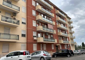 Immagine WhatsApp 2025-11-27 ore 11.45.22_f702e7ec - Trilocale via carlo pisacane 12, Caltanissetta - foto 1