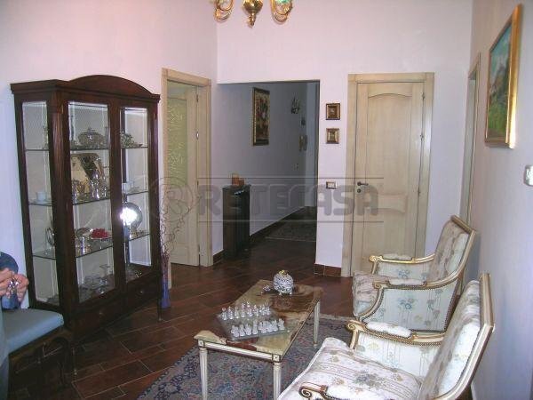 4 - Three-room apartment via Napoleone Colajanni 118, Caltanissetta - photo 3