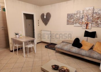 20250319_180531.jpg - Trilocale Via Casino 7, Santa Maria a Monte - foto 1